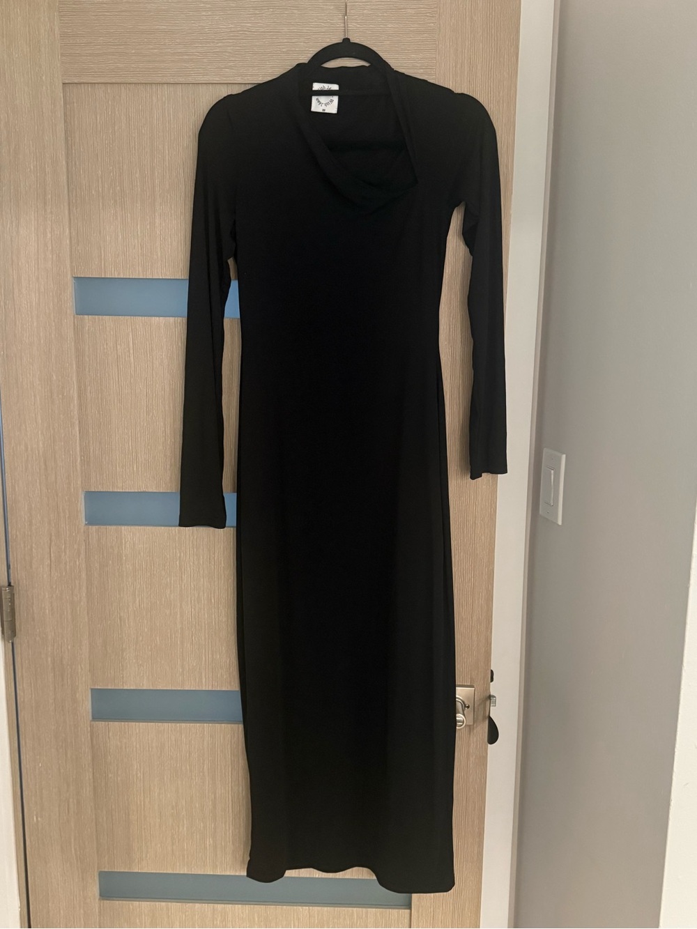 With Jean Black Long Sleeve Maxi Dress